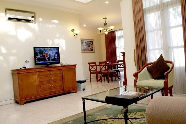 Ciputra Golf, Club & Hotel Surabaya Szoba fotó